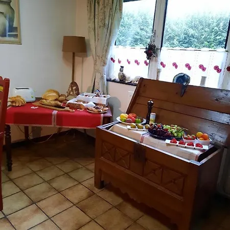 فندق مبيت وإفطار L'etape Gourmande, D'hotes Wellin